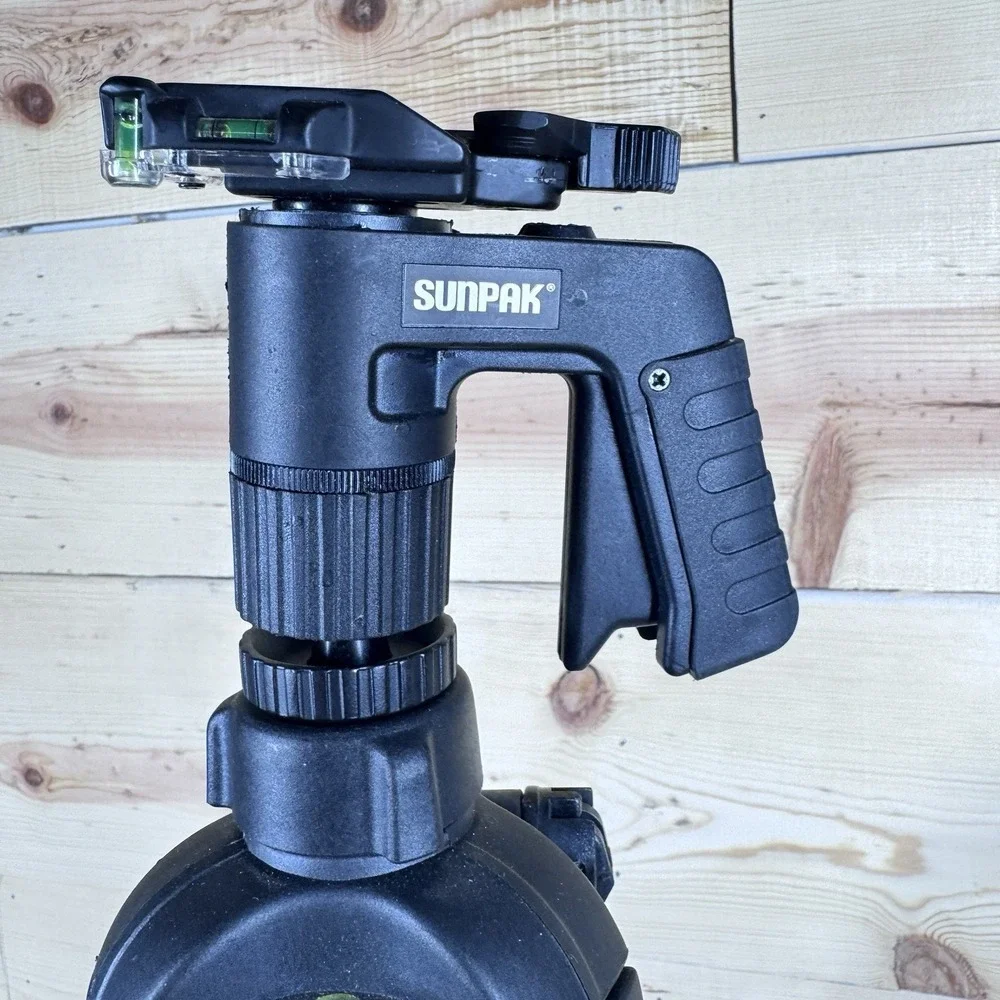Sunpak PlatinumPlus 6000GT Tripod 61 In Camera Video Stand 6.6 Lb Load
